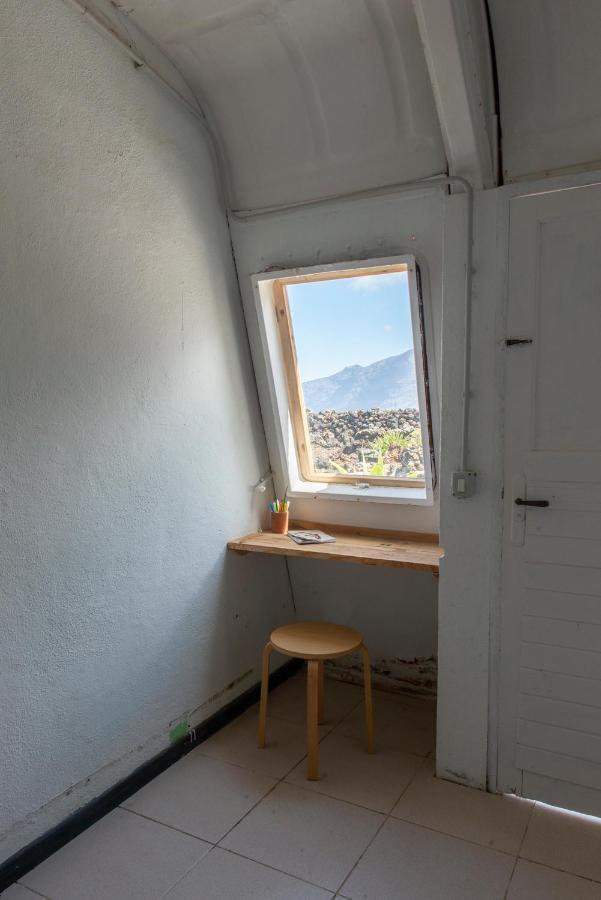 Basic En-Suite Bedroom By The Sea Guinea Esterno foto